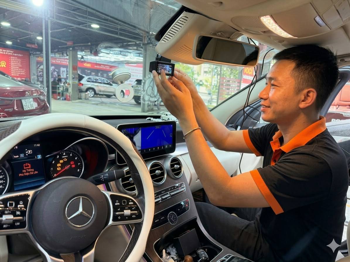 Dịch vụ lắp camera xe Grab giá tốt tại Torakam