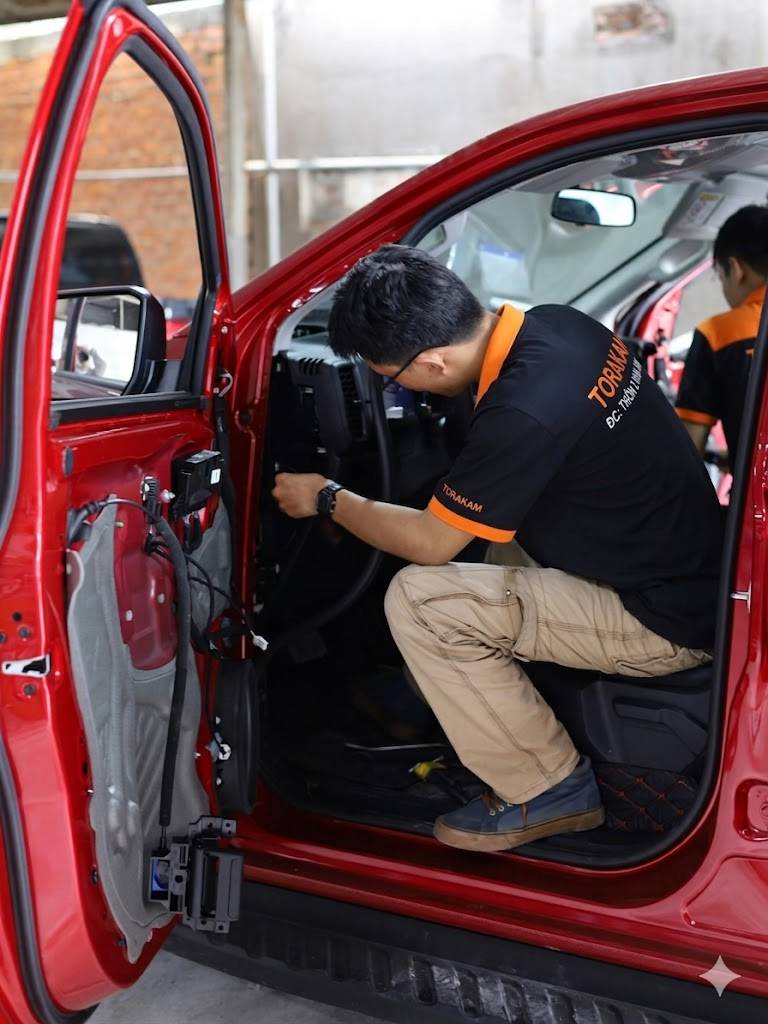 Kỹ thuật lắp camera xe Grab tận nơi nhanh chóng - torakam