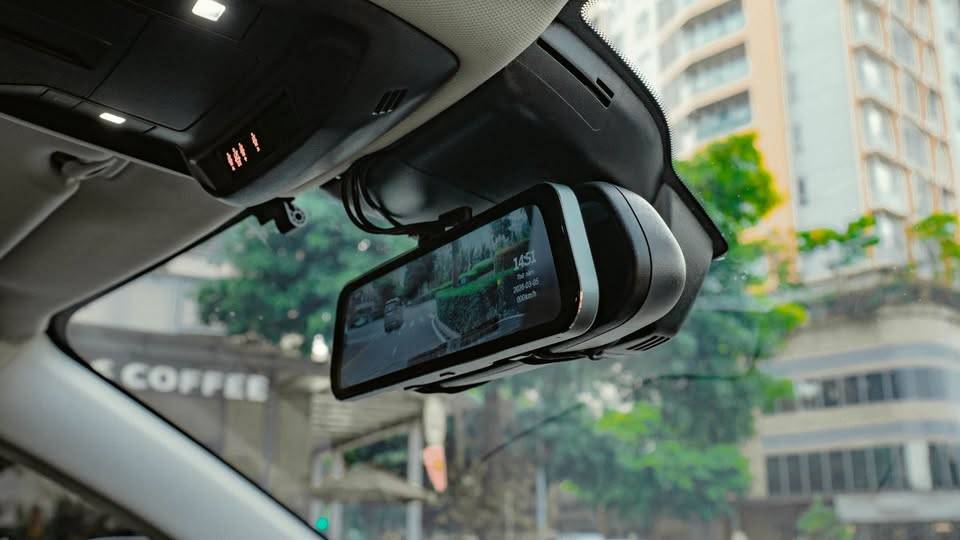 Lắp camera 3 mắt cho xe dịch vụ và xe hợp đồng